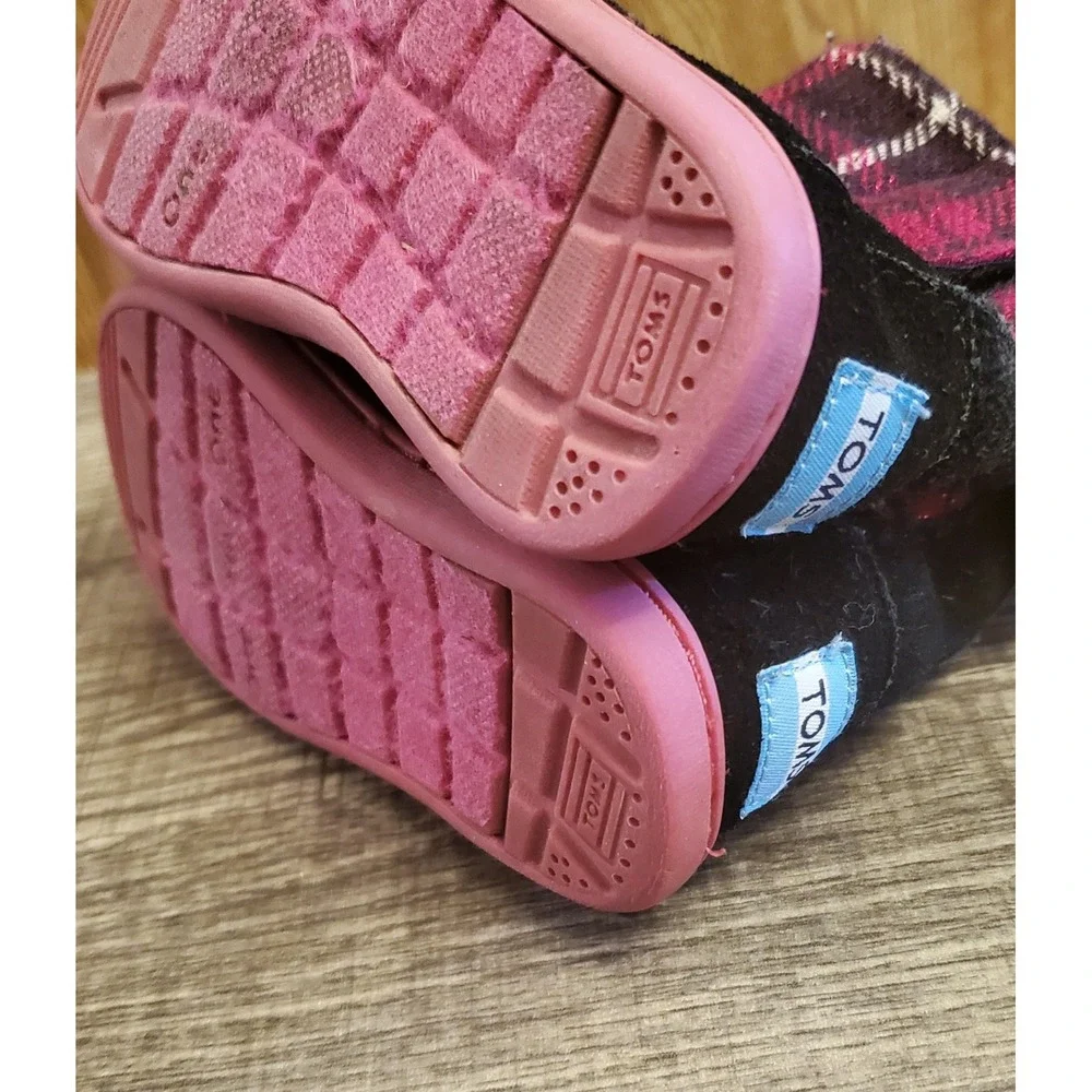 Toms Nepal Winter Boots Toddler Size 5‎ Black Pink